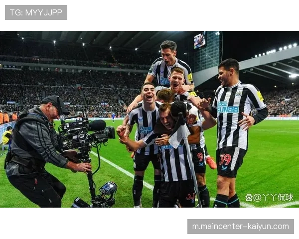 纽卡斯尔比赛风格极其开放 近10场7场总进球超3球